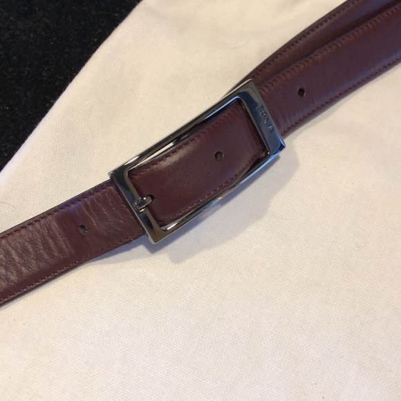 Vince Red Alligator Cross Body - Picture 14 of 14